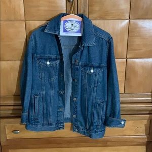 Cute women’s jean jacket.
